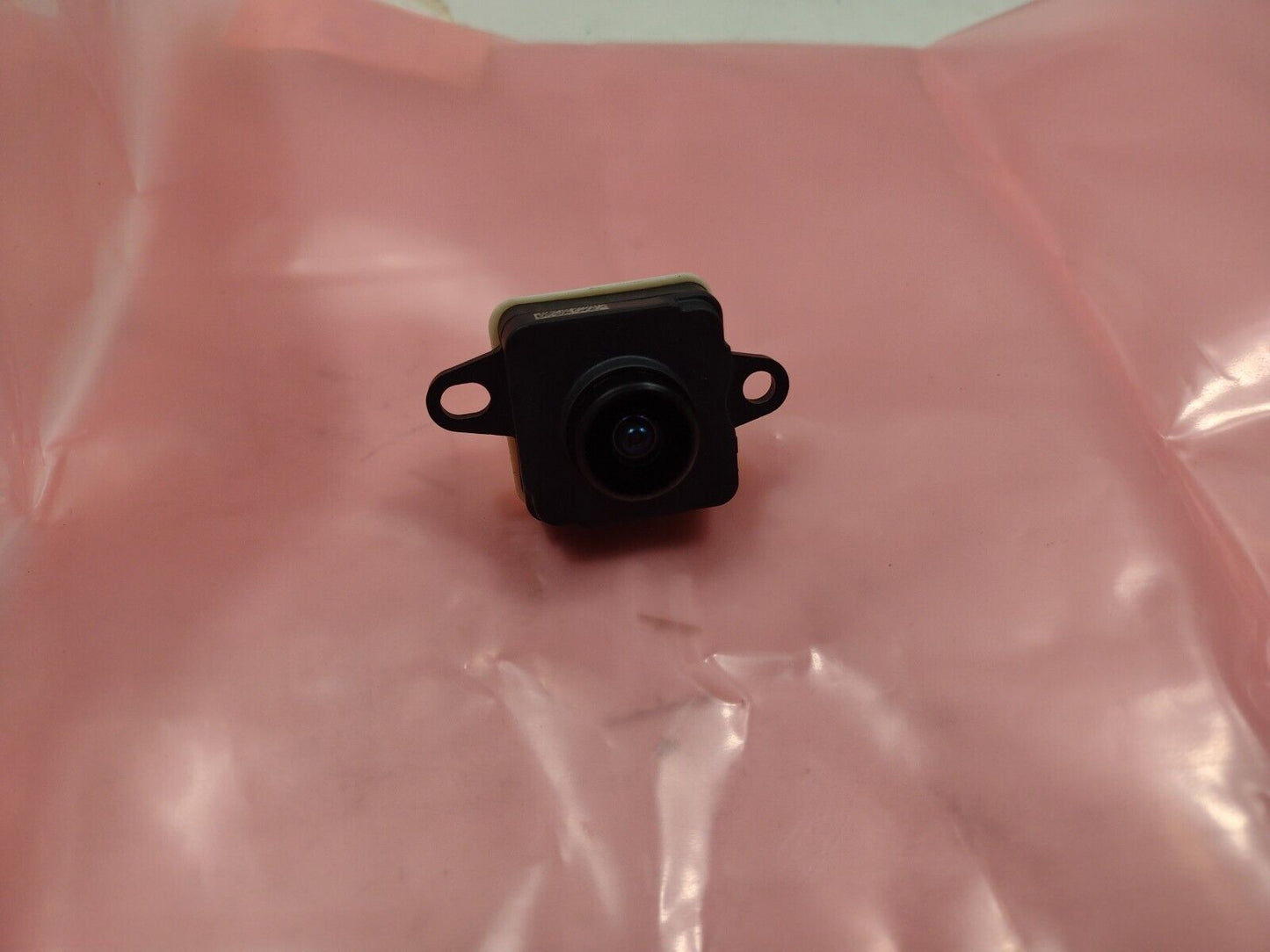 Genuine OEM Mopar Jeep Renegade Camera Rear View Camera 2018-23 68399609AA