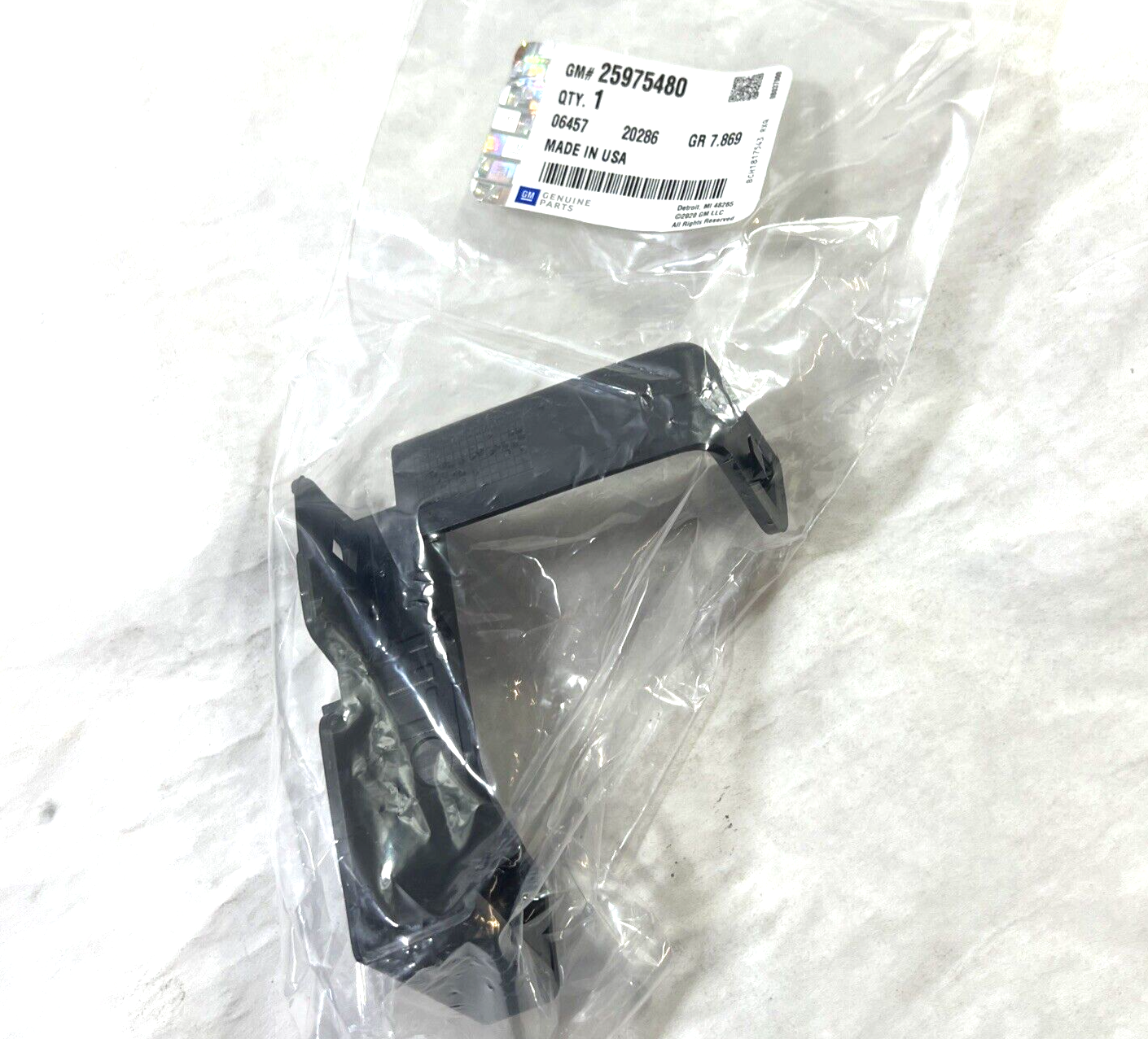 Genuine OEM GM Chevrolet Volt Front Left Side Bumper Cover Bracket 25975480