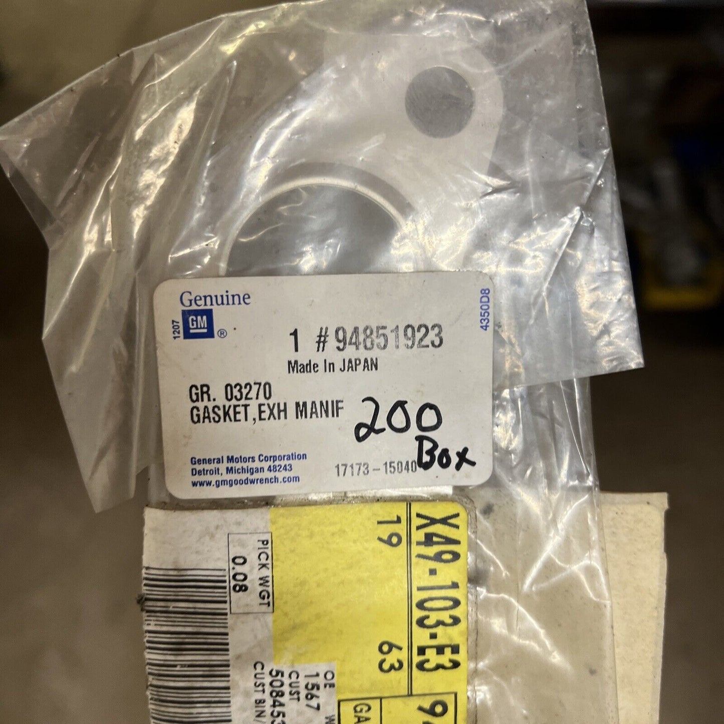 New OEM General Motors Exhaust Manifold Gasket 94851923