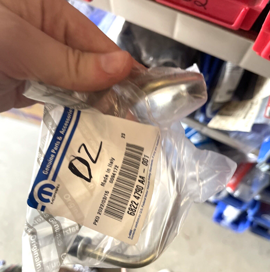 New OEM Genuine Mopar Fuel Injector Supply Tube 68224790AA