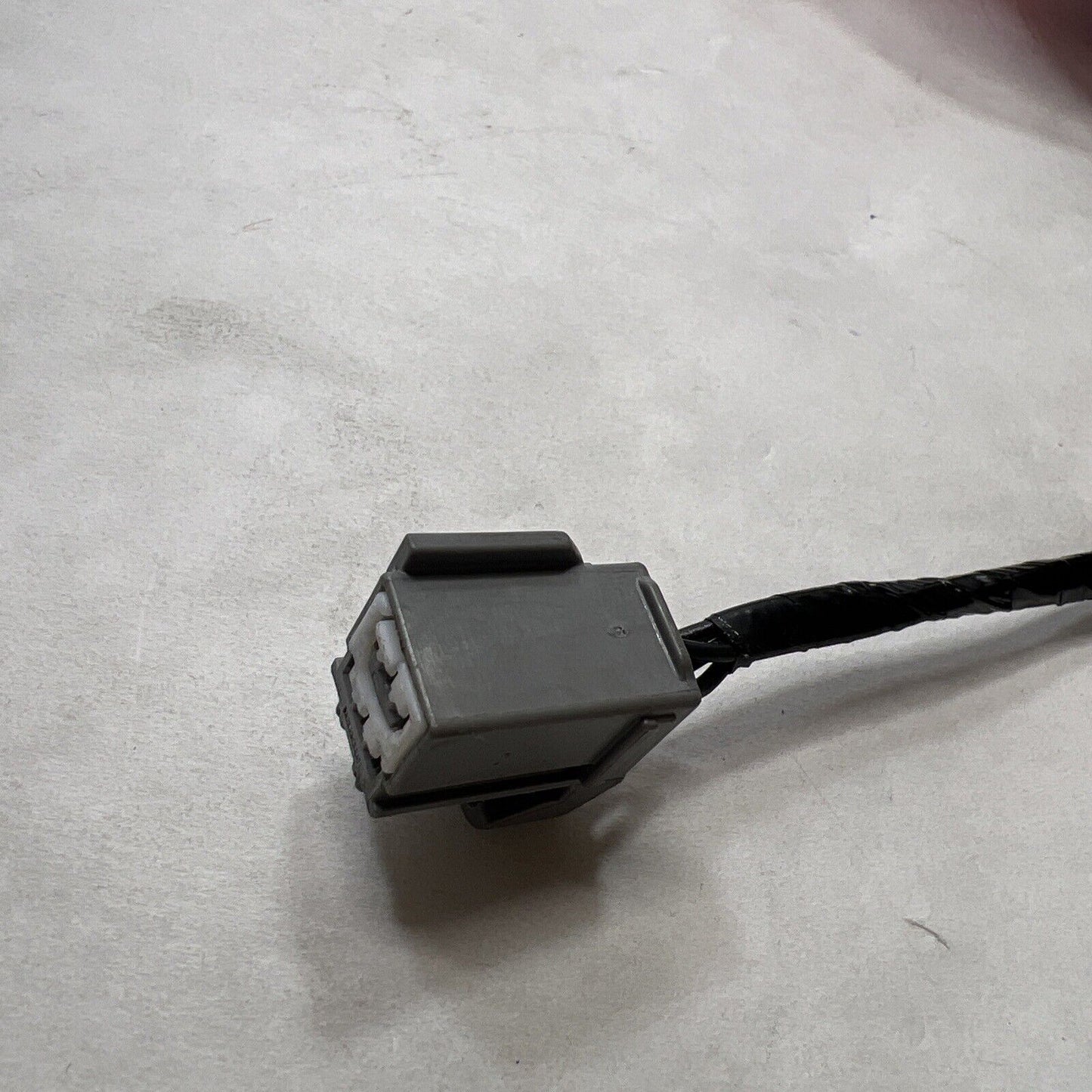 New OEM Genuine Ford Explorer 2020-2023 Rear Right Tail Lamp Assembly LB5Z13404F