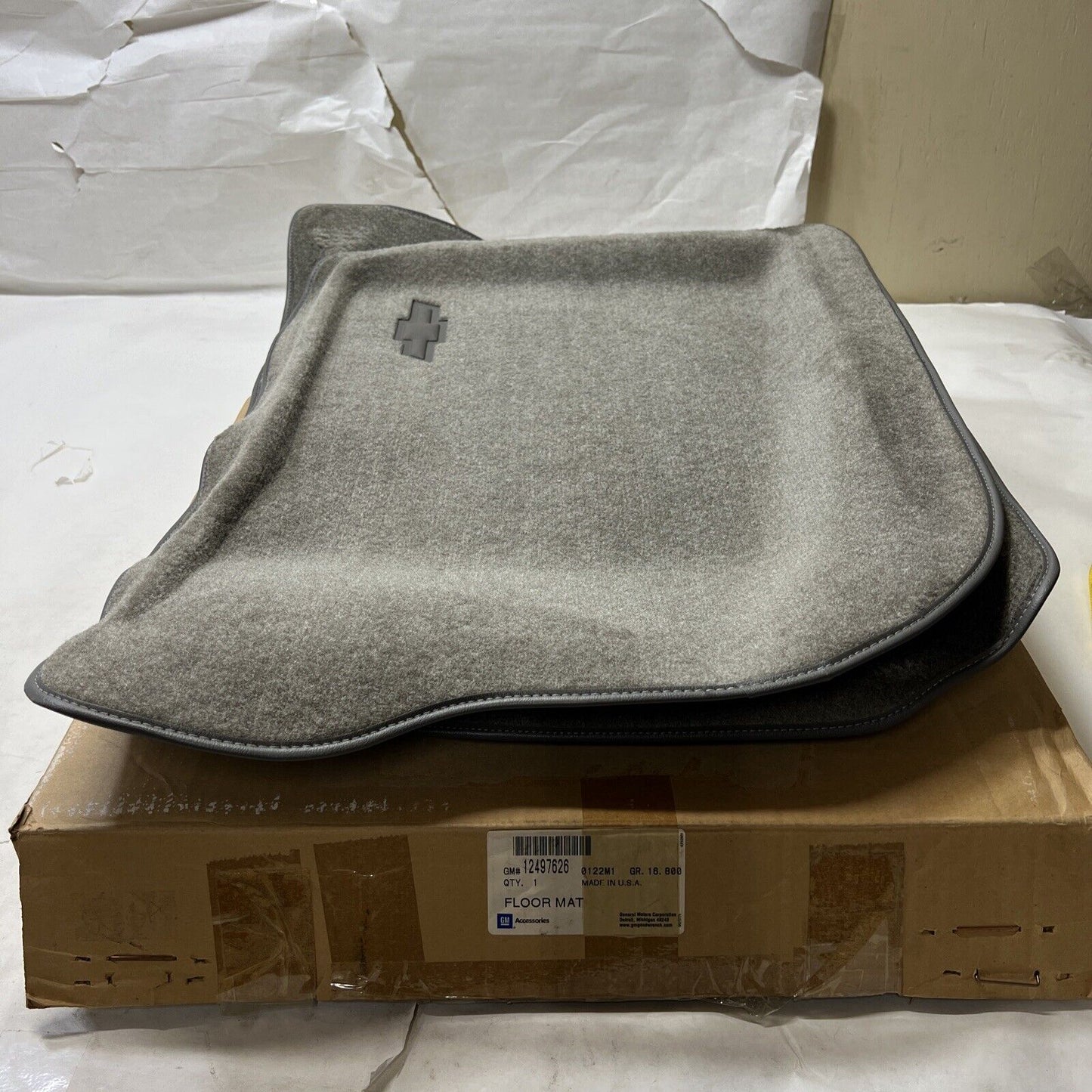 New OEM Genuine GM Front Floor Mat Molded Edge M.D.Pewter II 12497626