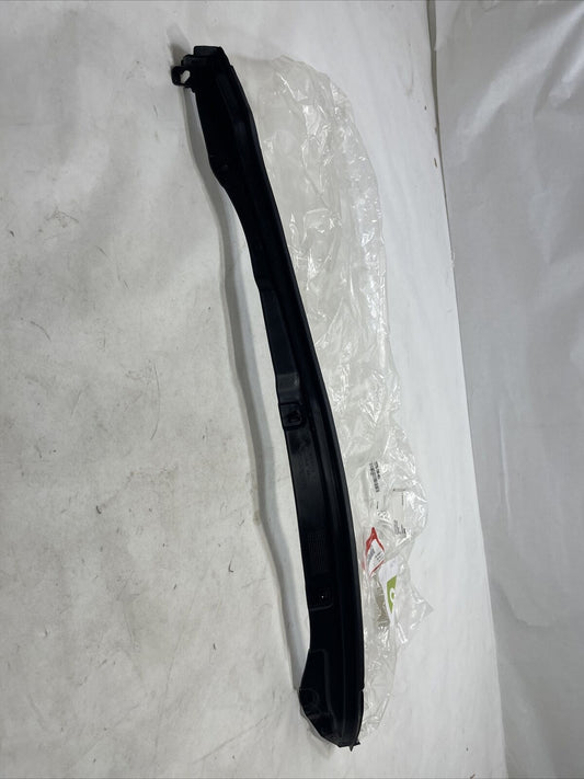 New OEM Genuine Honda Front Left Door Gap Seal 72376THRA01