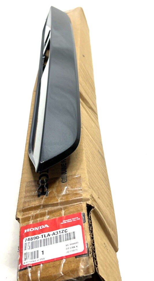 New OEM Genuine Honda CR-V Hybrid 2020-2021 Rear Garnish Molding 74890TLAA31ZA