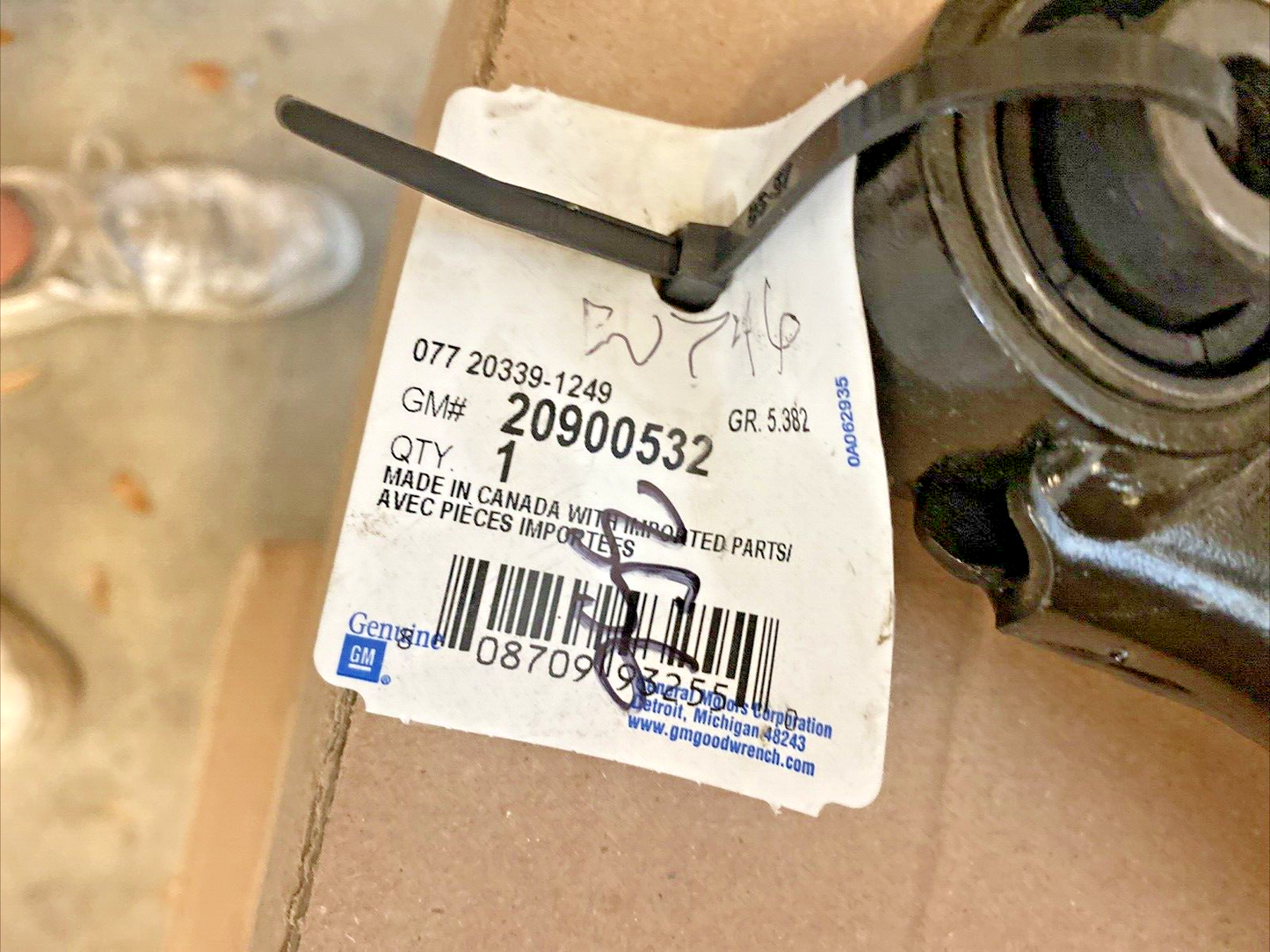 Genuine OEM GM Chevrolet Rear Right Passenger Side Upper Control Arm 20900532