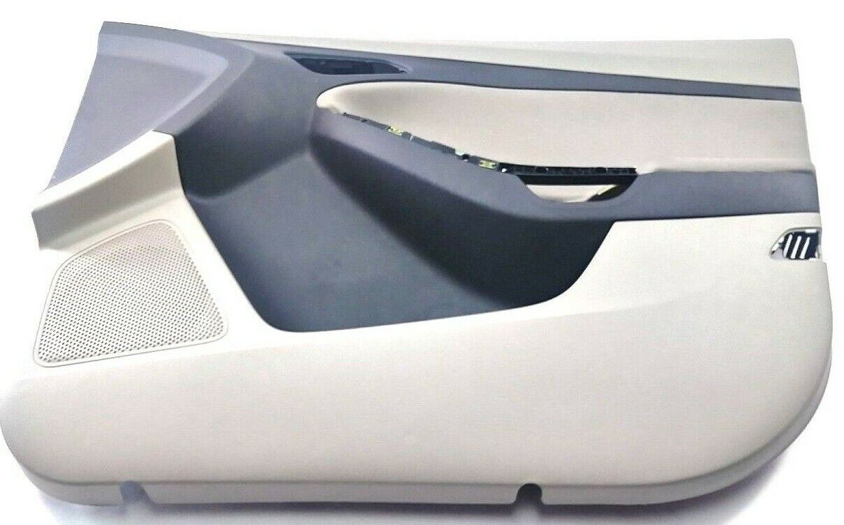 New OEM Ford Focus Front Door Trim Panel Passenger Side 2012-14 DM5Z5423942BE