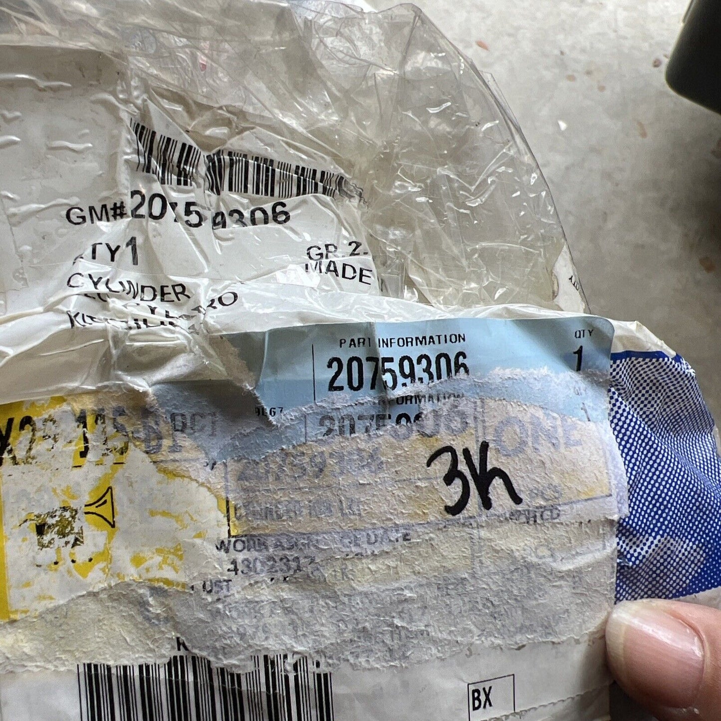 Genuine OEM GM Malibu Ignition Lock Cylinder 2004-2012 20759306