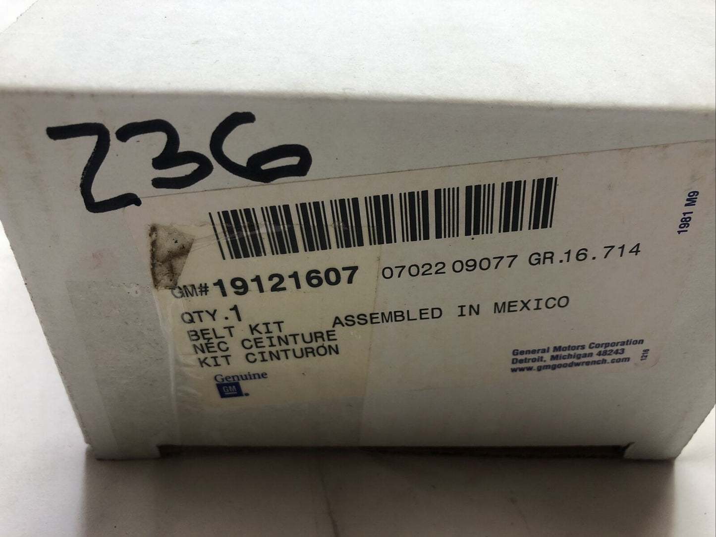 GM OEM Rear Seat Belt-Belt & Buckle Retractor 2007 19121607