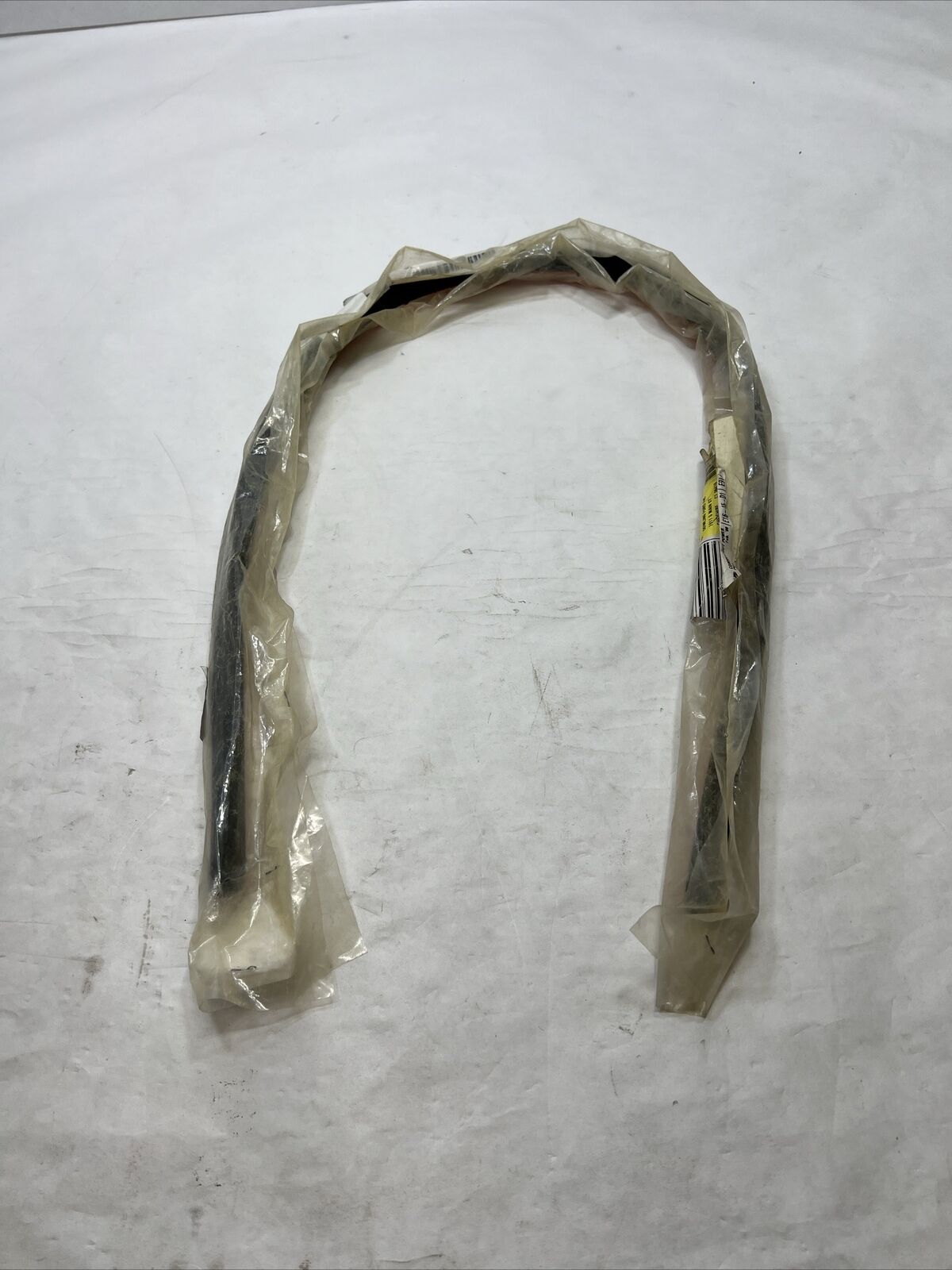 New For Ford Aftermarket Right Lower Door Weatherstrip Assembly E9TZ1520518A