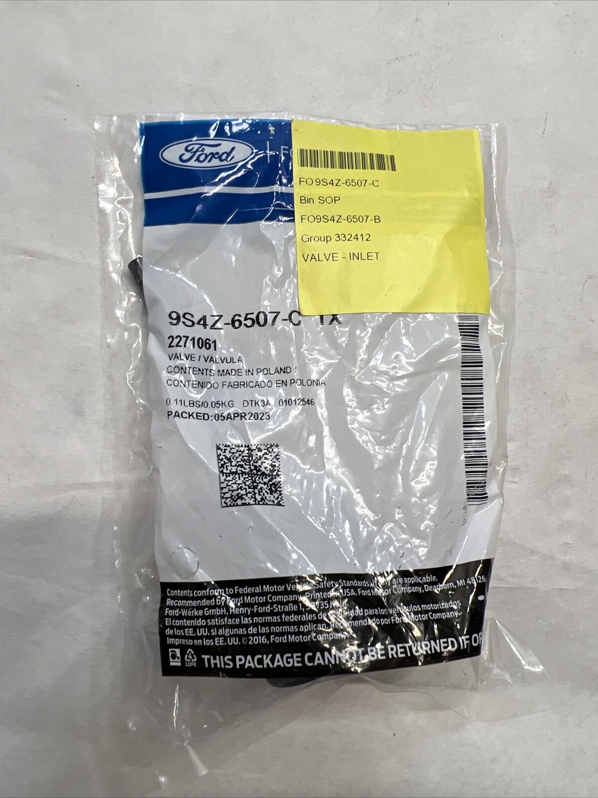 New OEM Genuine Ford Intake Valve 9S4Z-6507-C