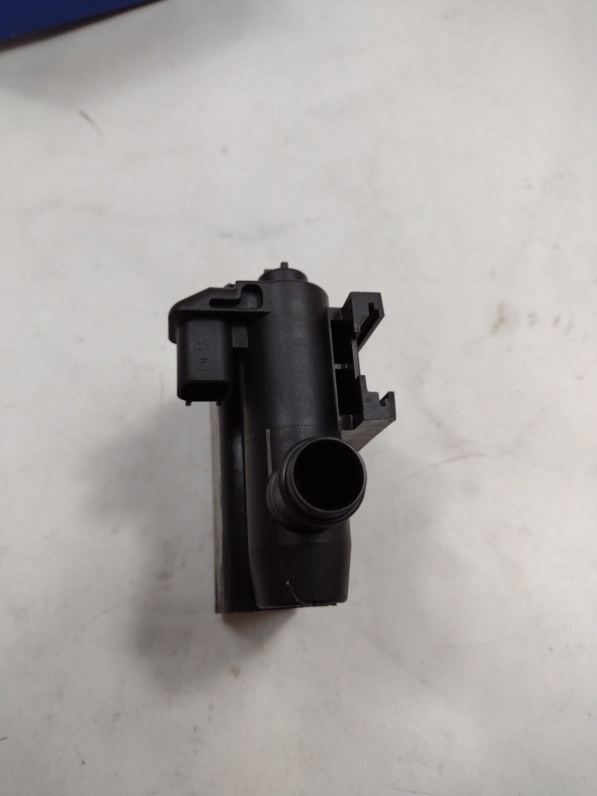 GM Genuine Parts 13575703 Vapor Canister Vent Solenoid