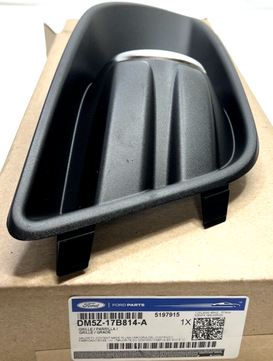 New OEM Genuine Ford Right Outer Passenger Side Grille DM5Z17B814A