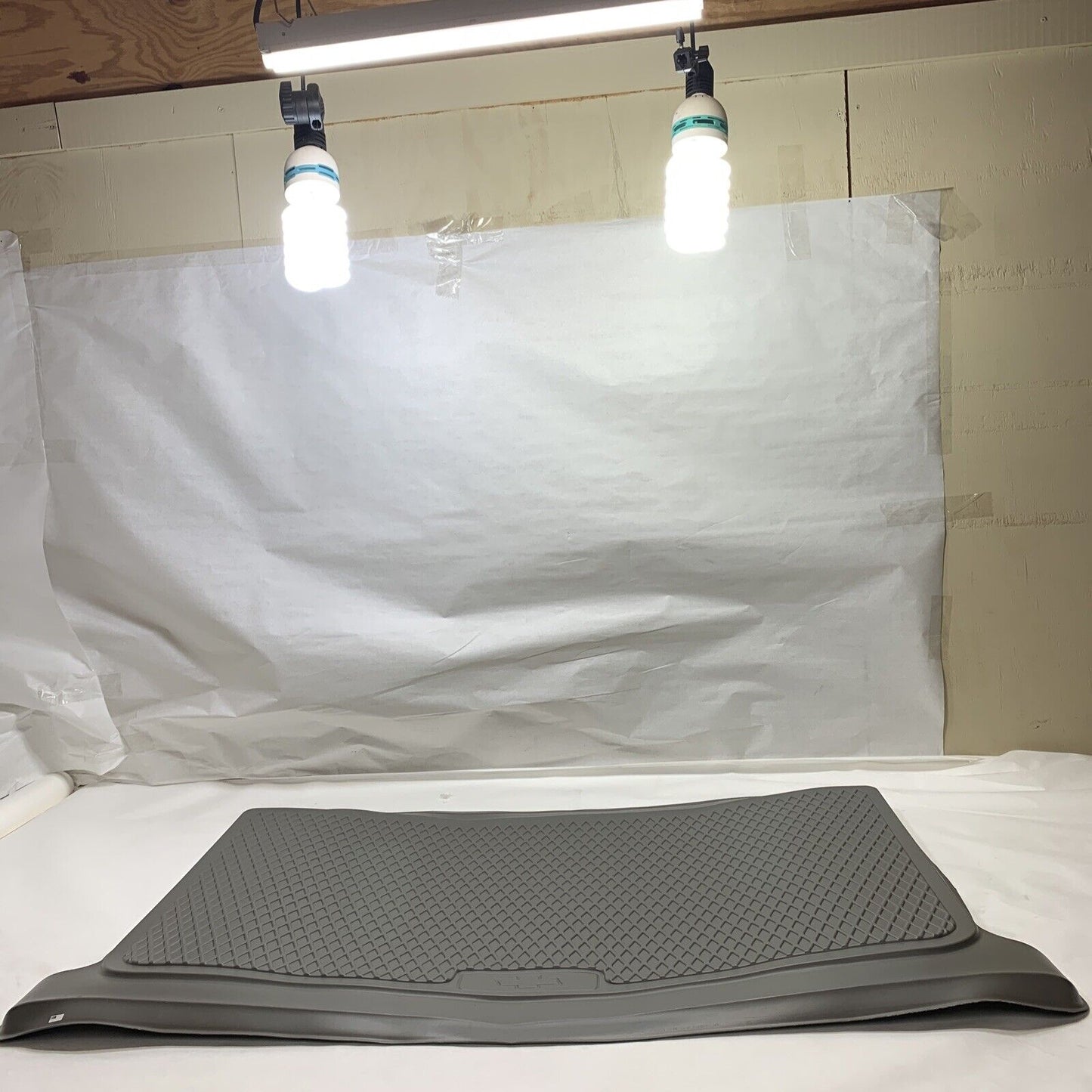 New OEM GM Chevrolet Tahoe 2000-2006 Cargo Area Tray 12497117