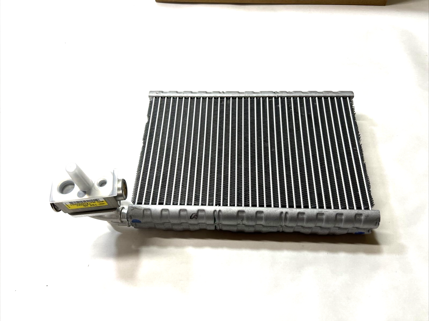 New OEM Genuine Mopar Grand Cherokee 2015-2021 AC Evaporator Assembly 68267079AB