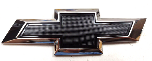 Genuine OEM GM Chevy Trax Liftgate Emblem 2017-2022 42565431