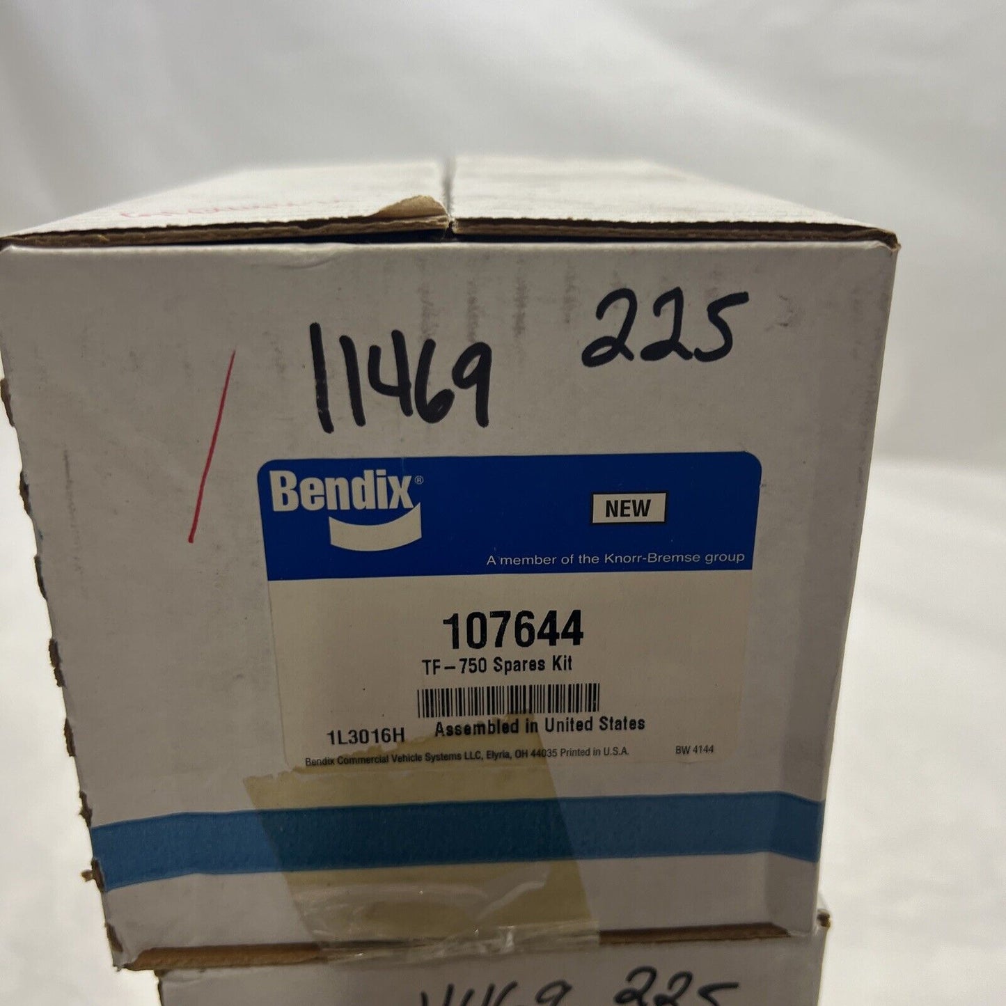New OEM Genuine Bendix Piston w/ Pins Kit Spares 2E1614H