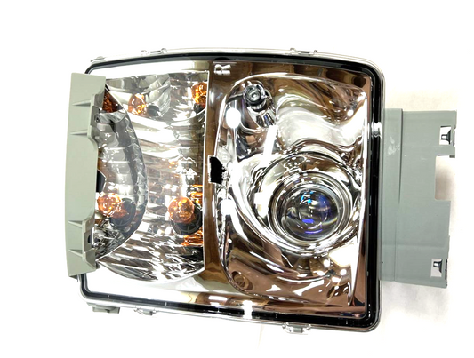 New Front Passenger Side Turn Signal / Fog Light Assembly GM2531127 OE