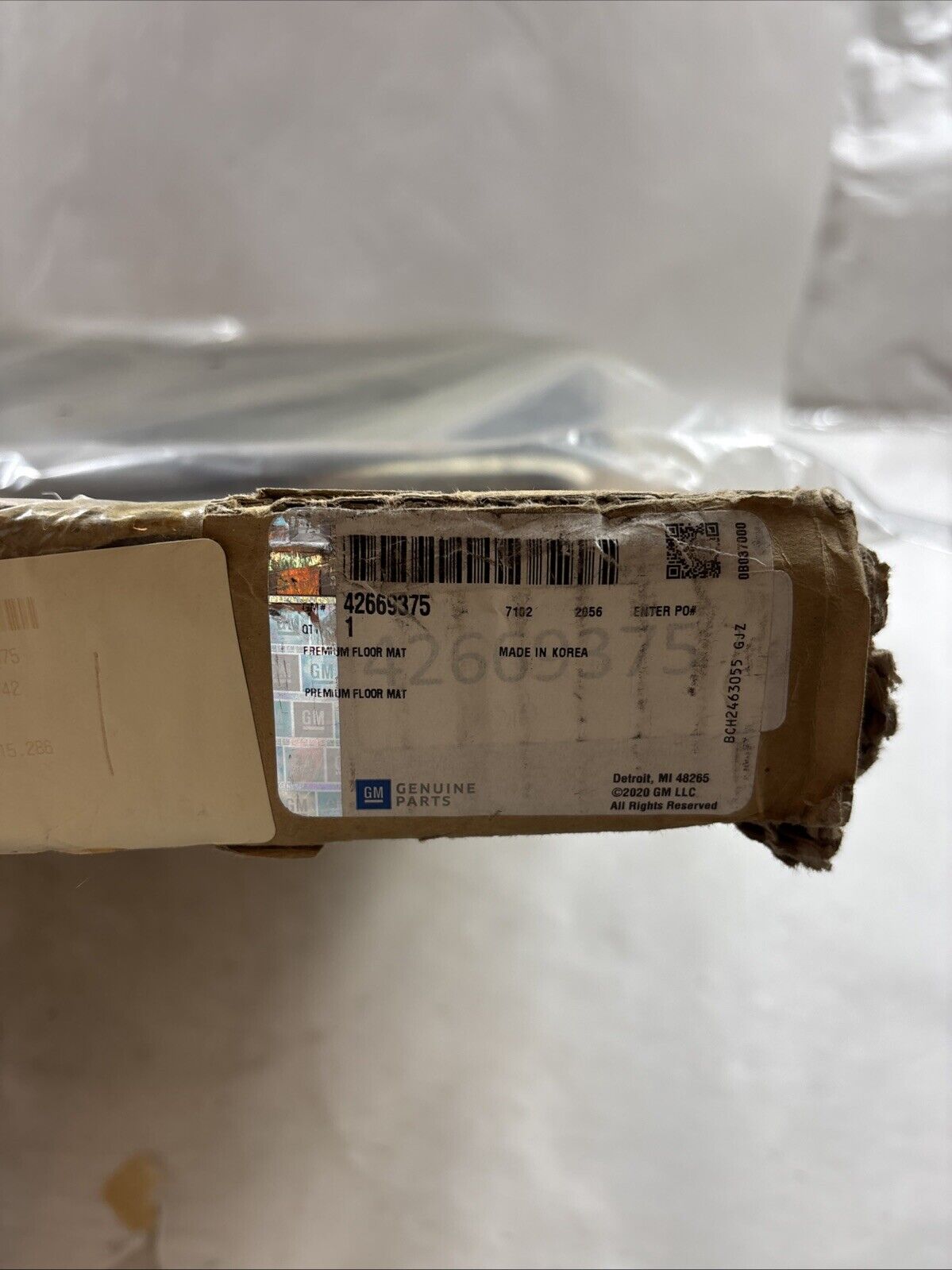 Genuine OEM GM Chevy Trailblazer 4 Carpet Floor 2022-2024 42669375