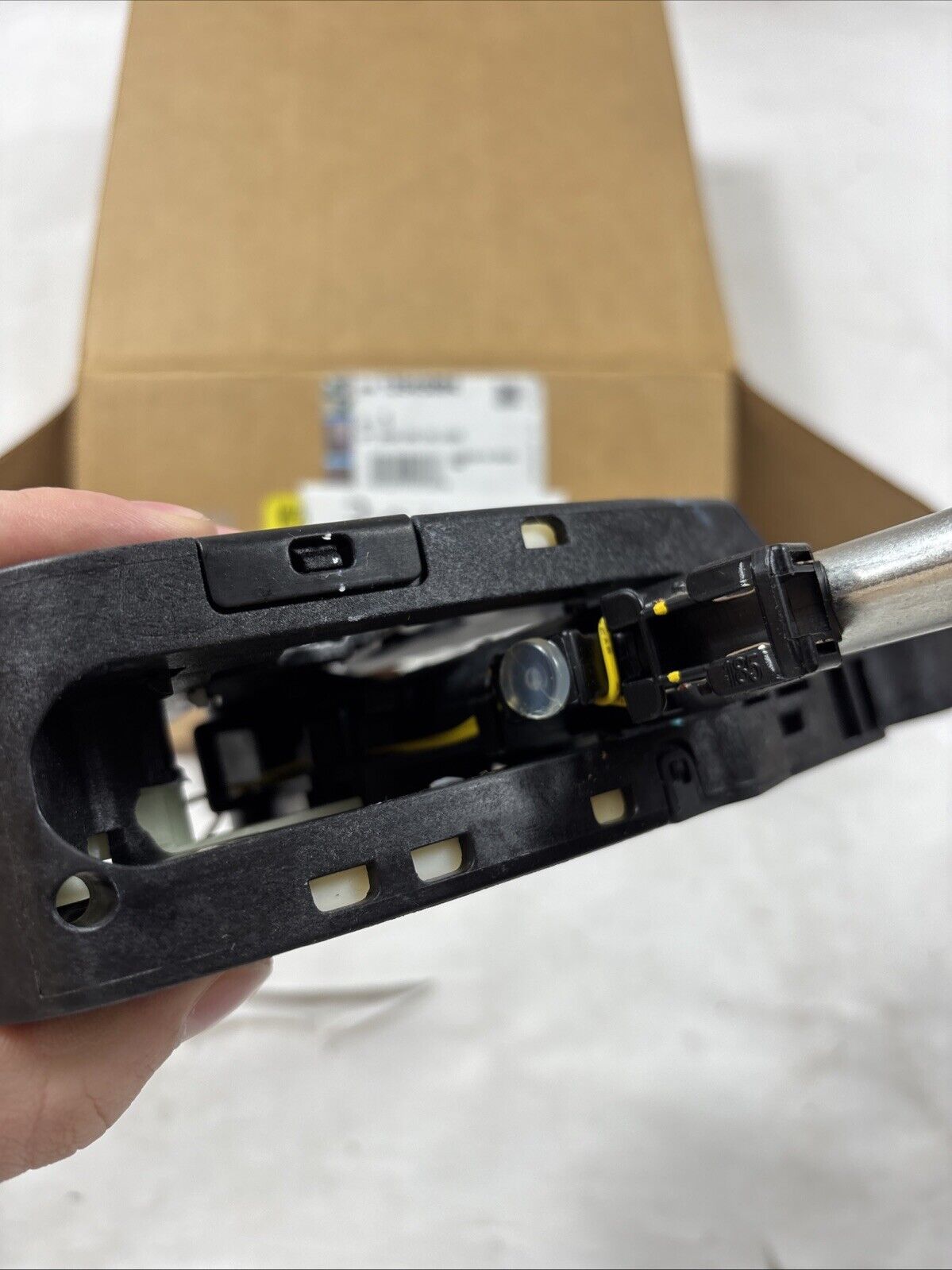 Genuine OEM GM Auto Trans Gear Shifter Control 13545094