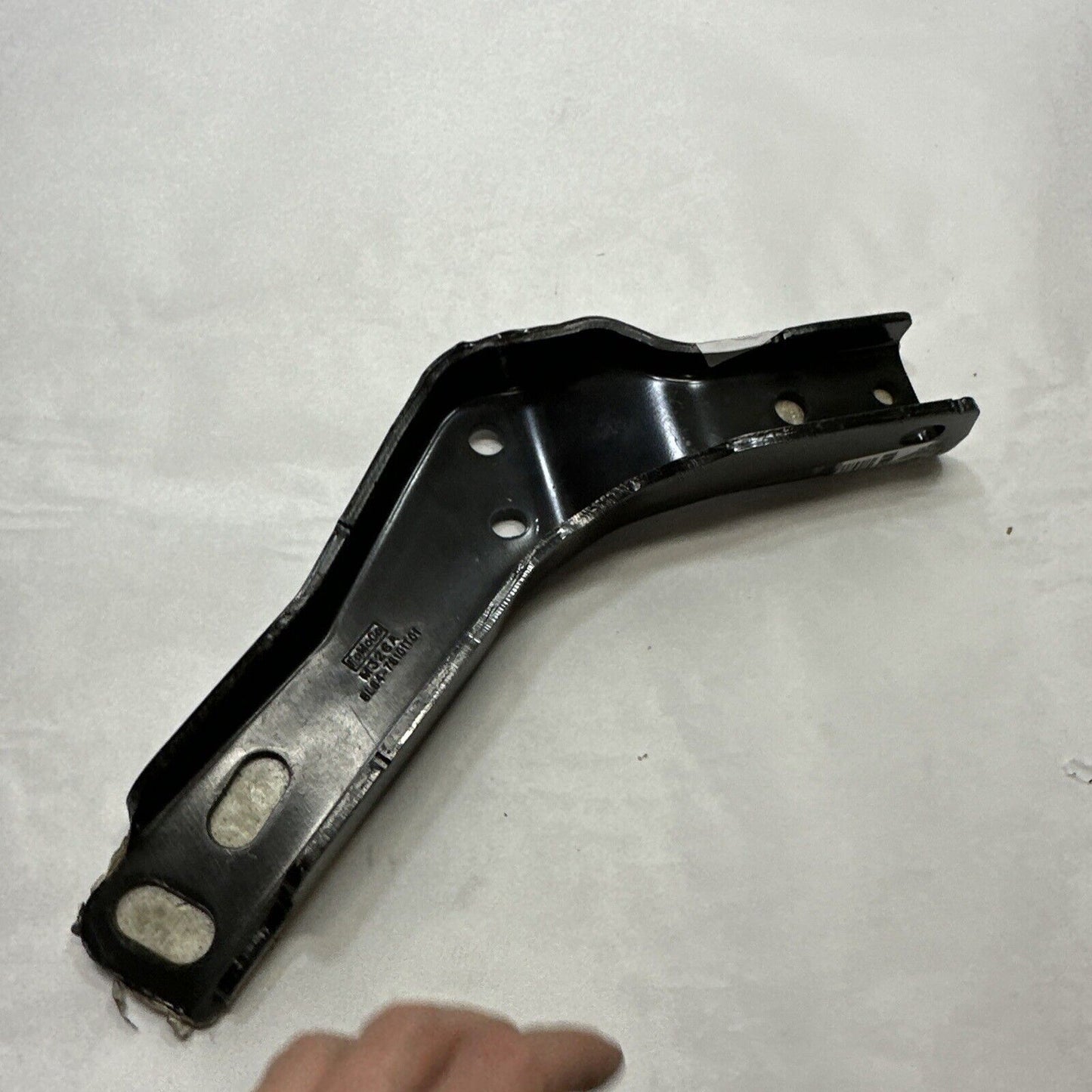 New OEM Genuine Ford Escape 08-12 Left Driver Side Support Brace 8L8Z16A024A