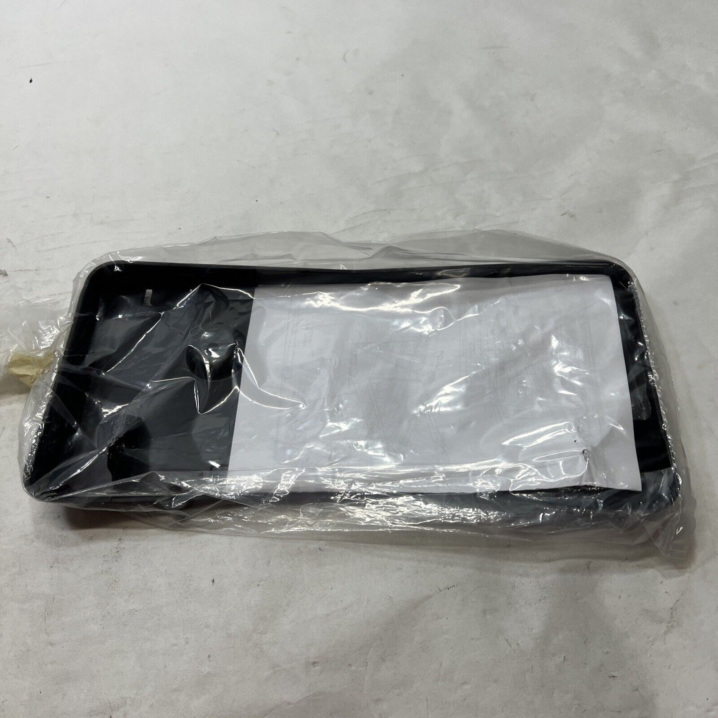 New OEM Genuine Ford MKS 2009-2012 Bracket License Plate 8A5Z17A385AA