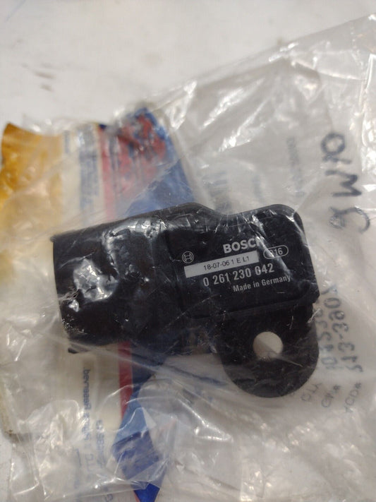 Genuine OEM GM Chevy Cruze Intake Air Pressure & Temp Sensor 2004-2012 90423637