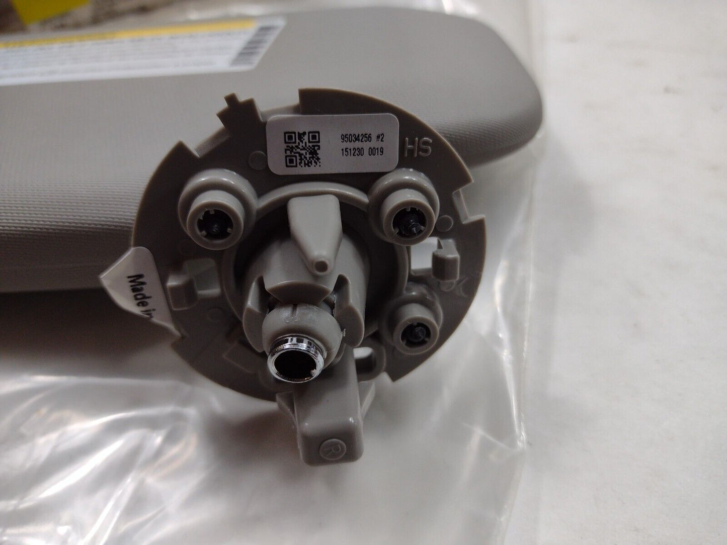 Genuine OEM GM Chevrolet Cruze Sun Visor 2011-2016 95034256