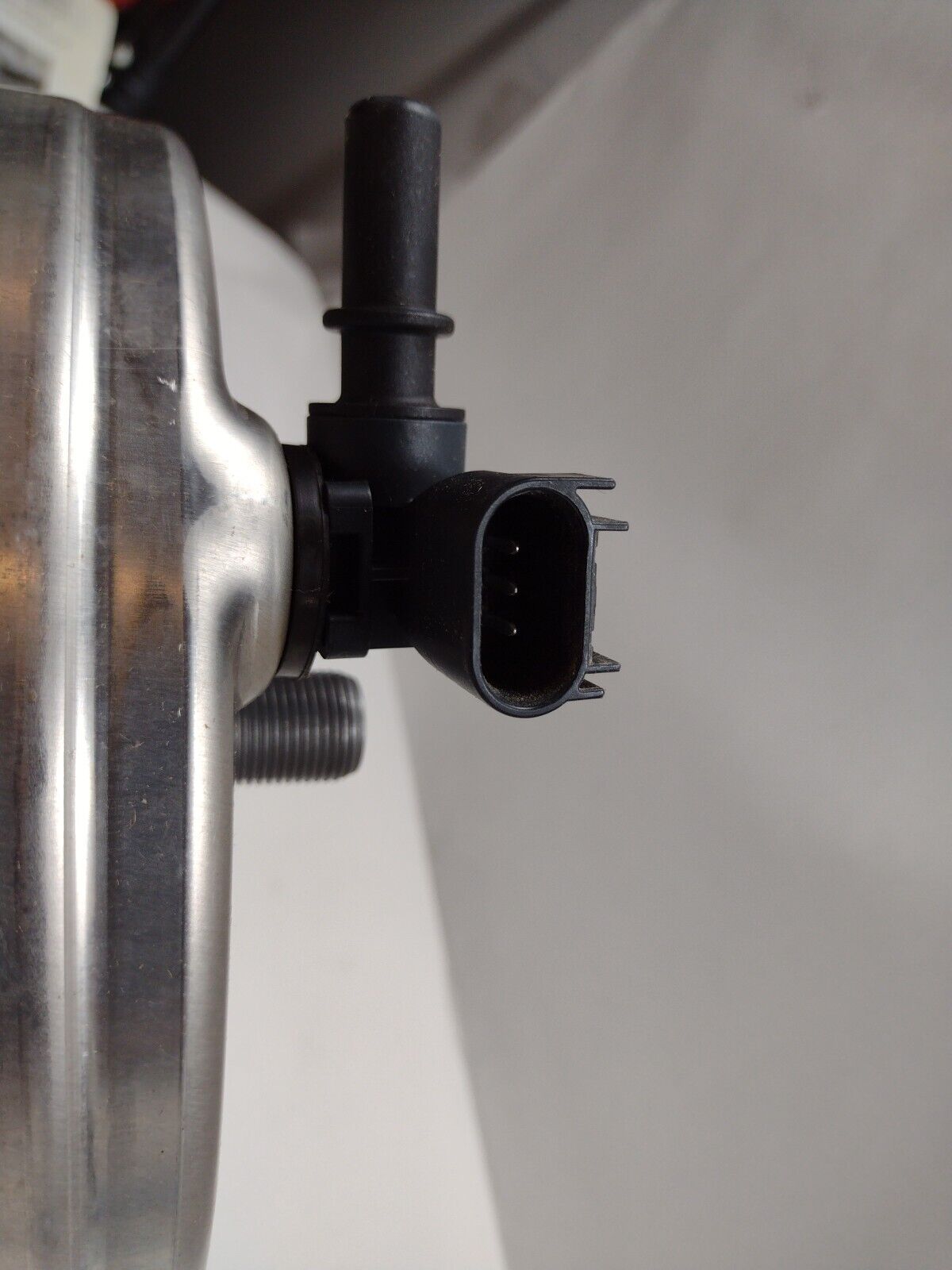 NEW Genuine OEM GM ACDelco Power Brake Booster Assembly 84038751