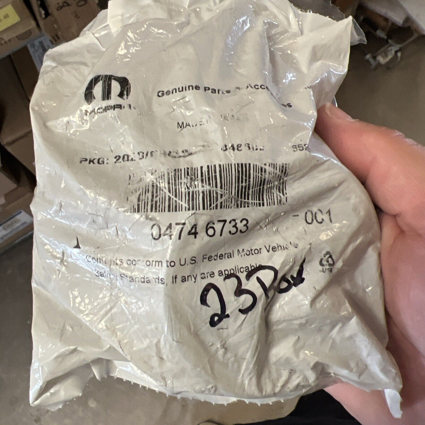 New OEM Genuine Mopar Wrangler JK 1994-2018 Rear Side Bearing Kit 04746733