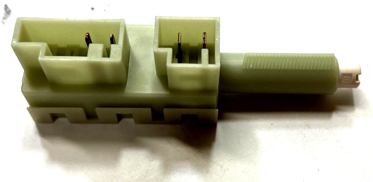 New OEM Genuine GM ACDelco Brake Light & Cruise Control Release Switch 12450036