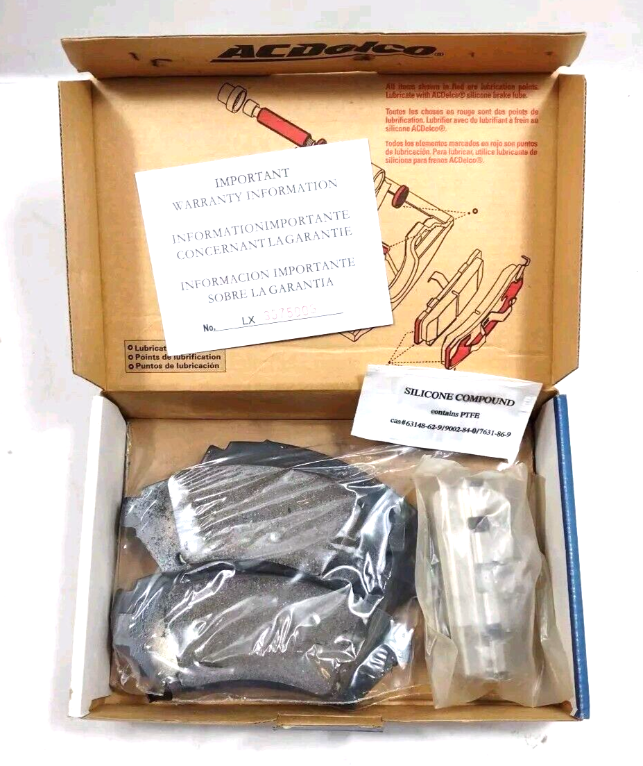 Genuine OEM GM Buick LeSabre Ceramic Brake Pads 00-05 19111651 ACDelco 17D818CH