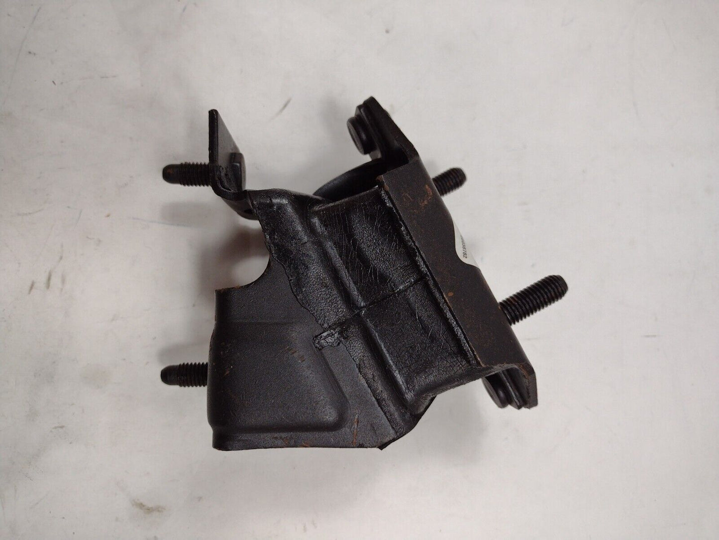 Genuine OEM GM Buick LaCrosse Rear Engine Mount 1999-2009 10447321