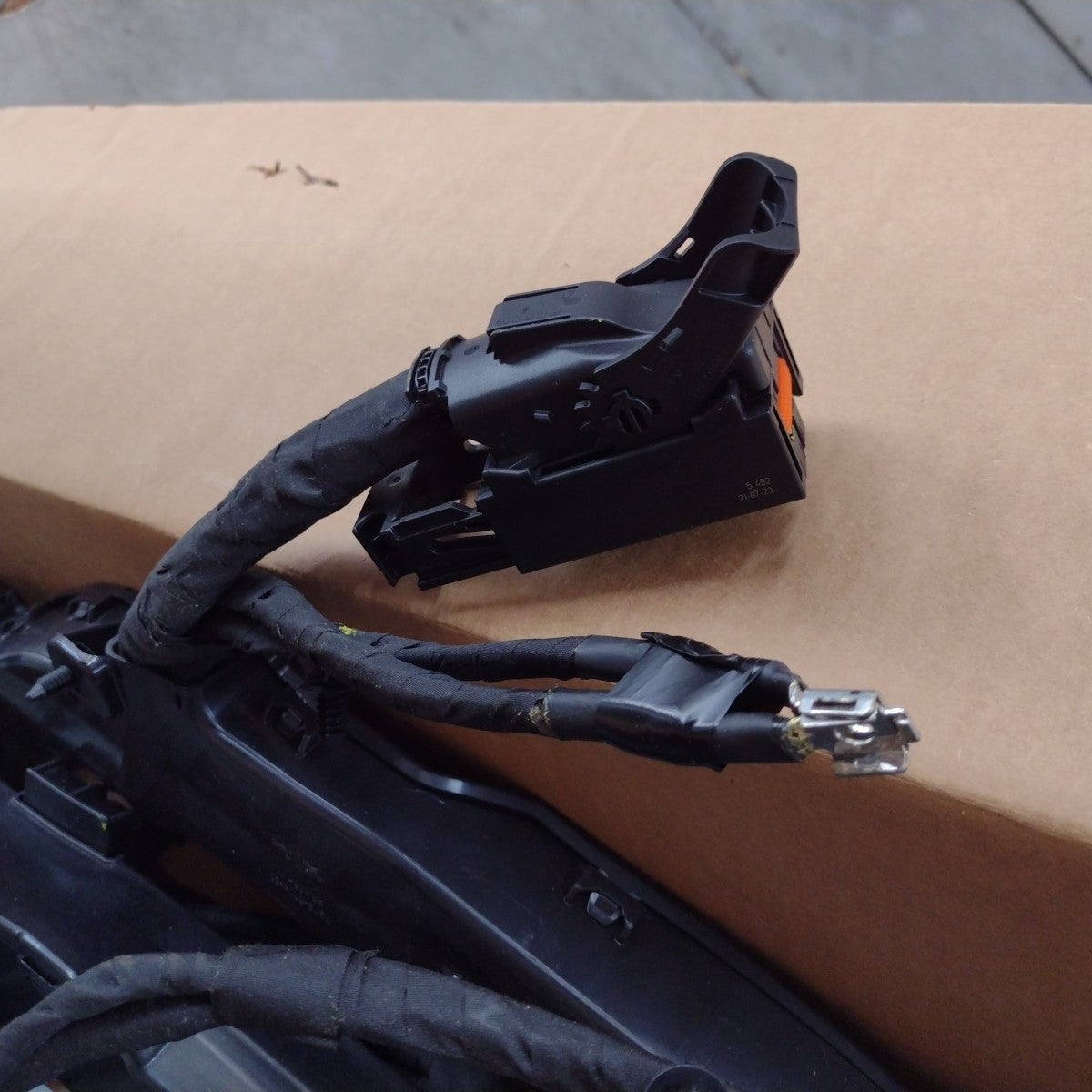 47294762