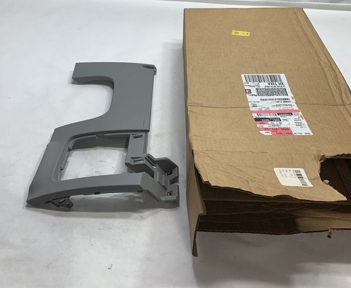 New OEM GM Chevrolet Bolt EV 17-21 Instrument Panel Dash-Knee Bolster 94515573
