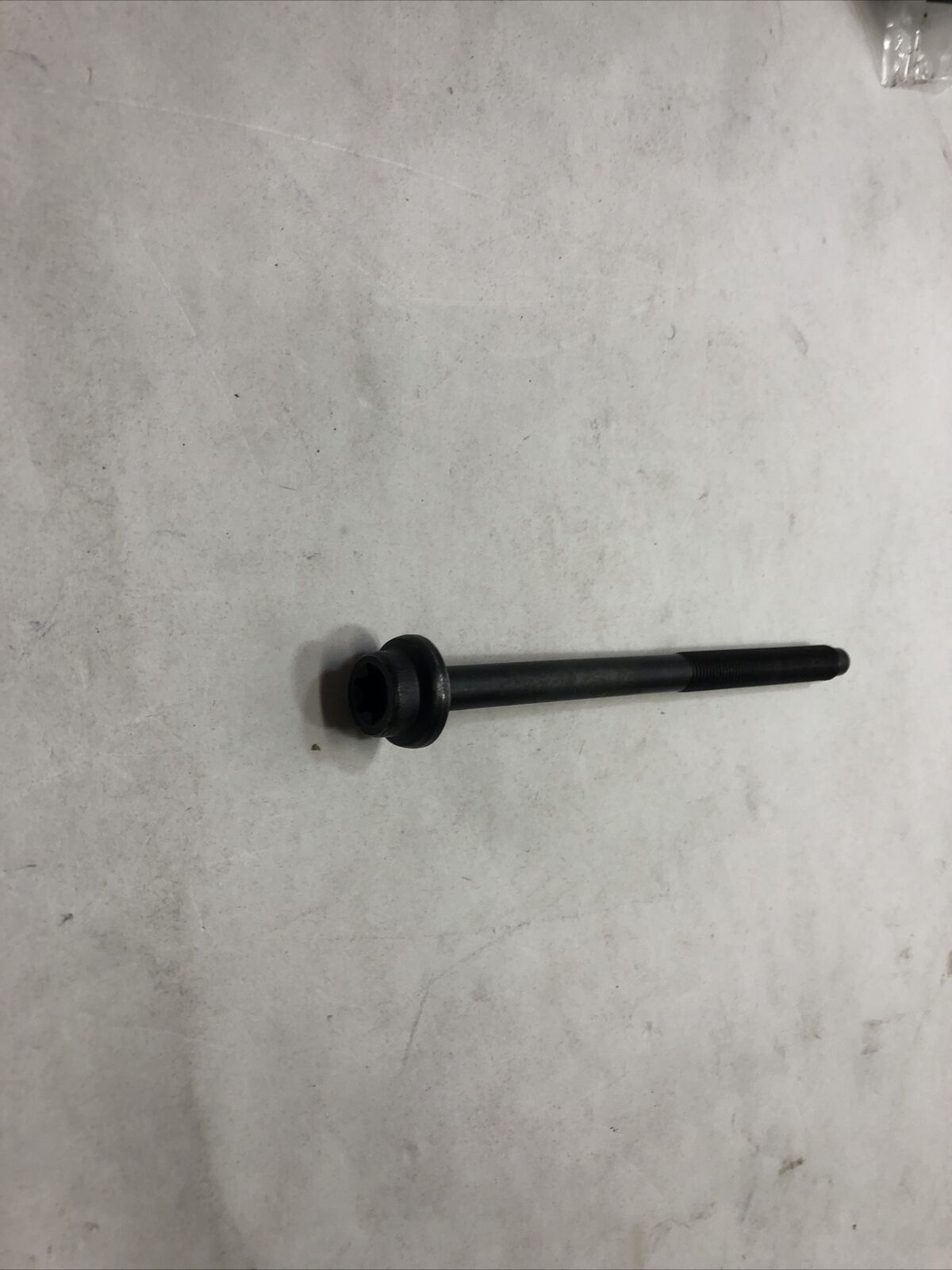 New Genuine Ford Bolt - Hex.Head DM5Z6065B / DM5Z-6065-B OEM