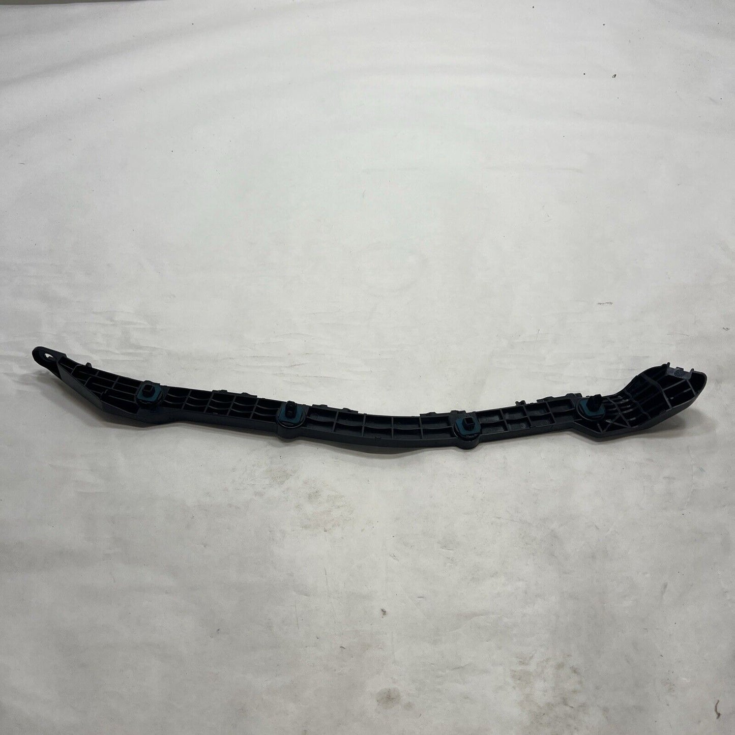 New OEM Genuine Toyota Corolla 14-19 Rear Bumper Retainer Bracket 5257502110