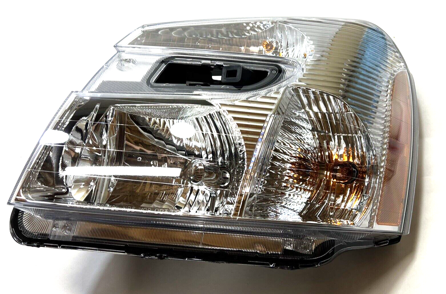 New OEM Genuine GM Chevy Equinox SUV Driver Left Side Headlight Lamp 15888058