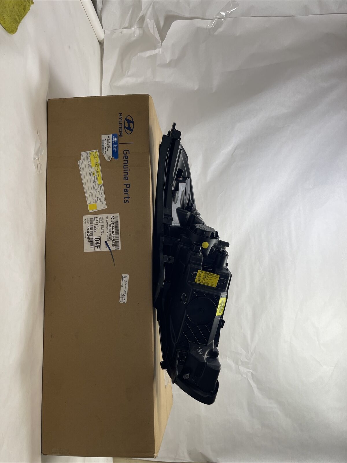 New OEM Genuine Hyundai Sonata Headlight Passenger Side 2015-2017 92102C2100