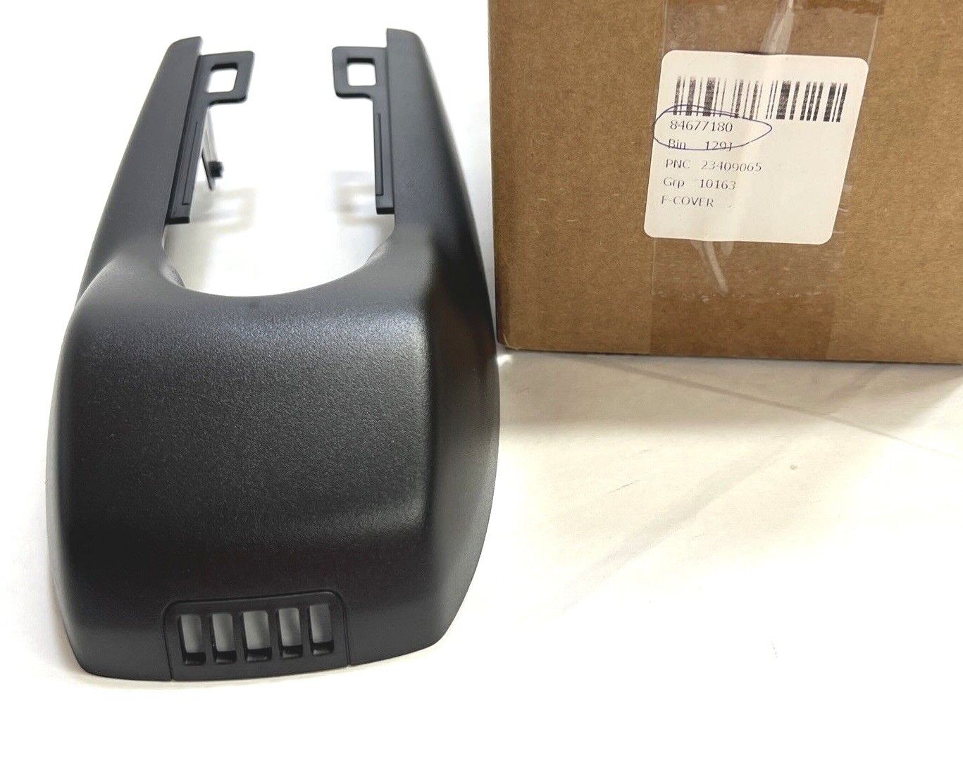 New OEM GM Windshield Sensor Cover Trim Panel 84677180