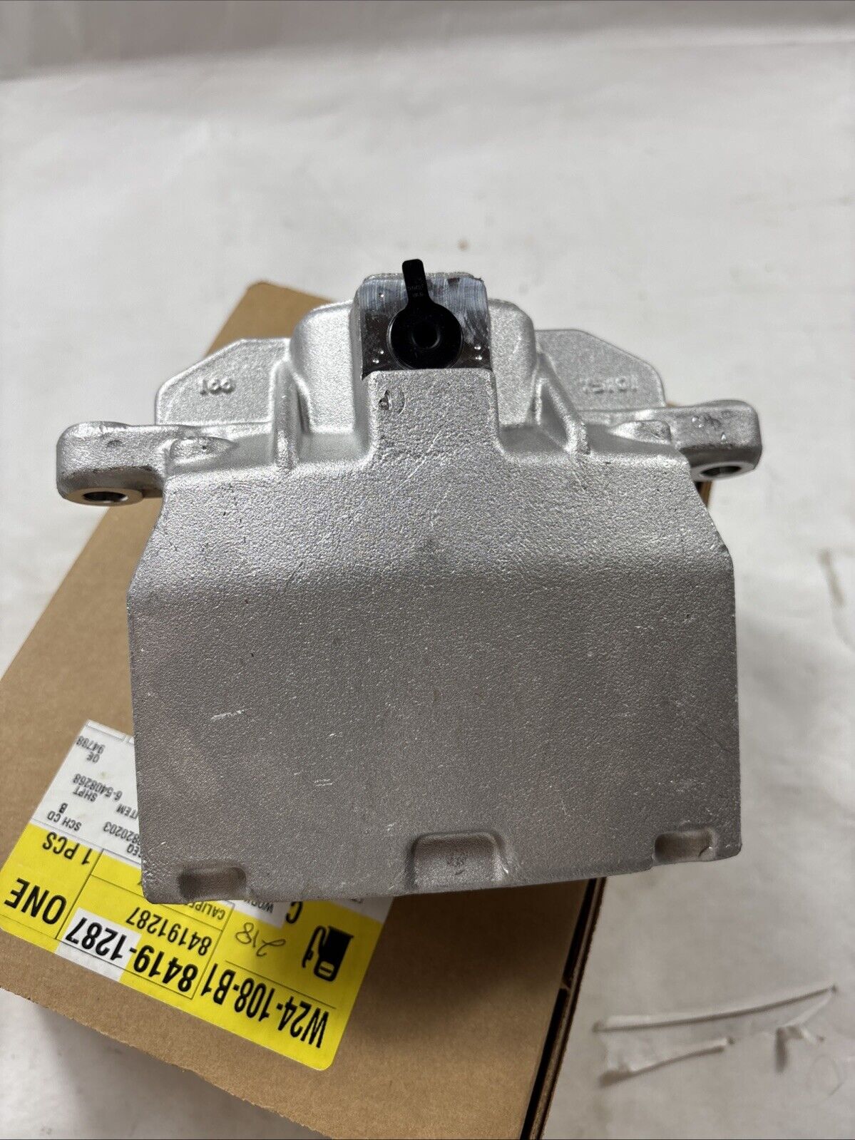 Genuine OEM GM Chevrolet Suburban Disc Brake Caliper Assembly 2007-2020 86785192