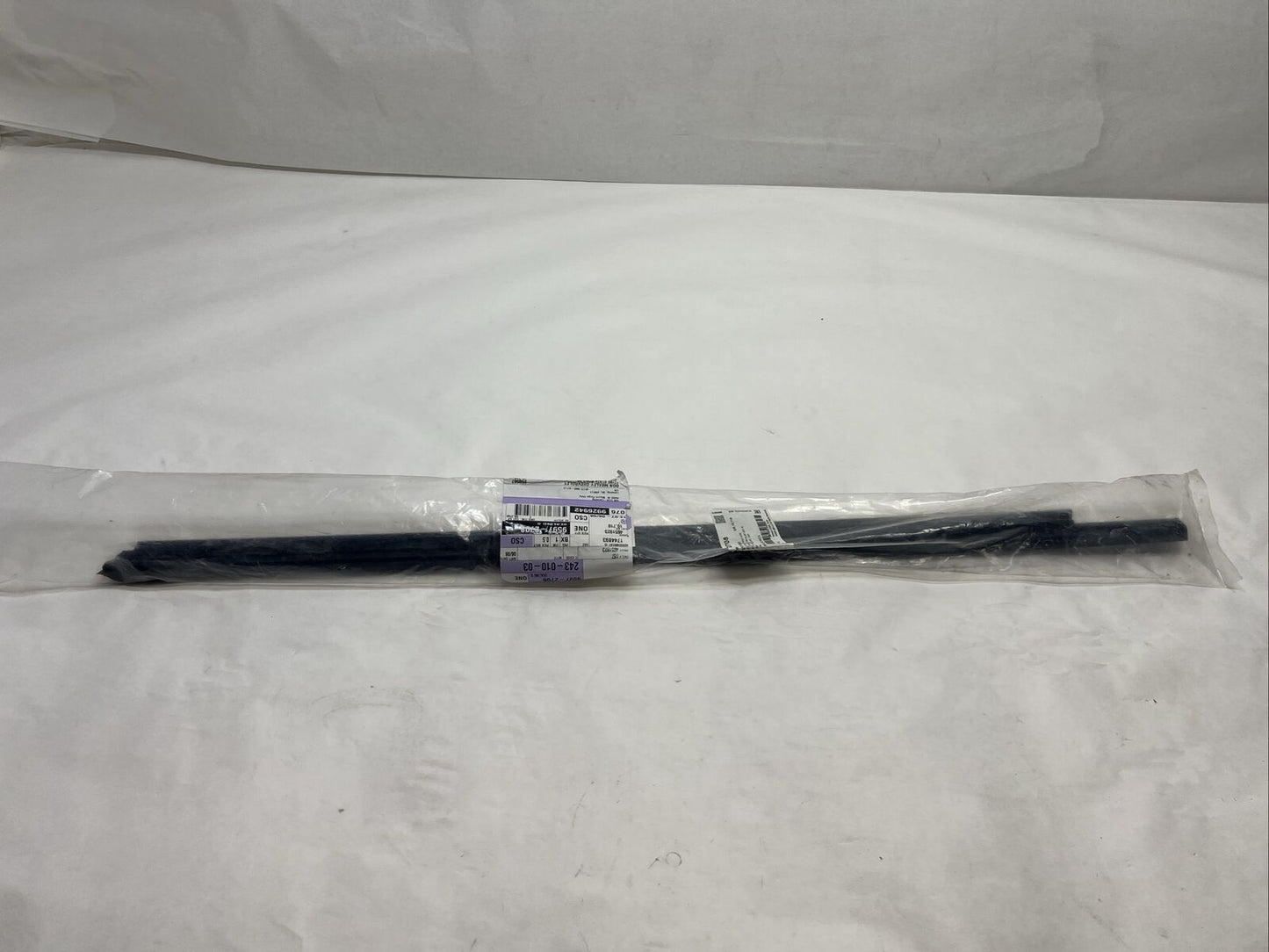 Genuine OEM GM Spark Right Passenger Side Belt Weather Strip 13-15 95972708