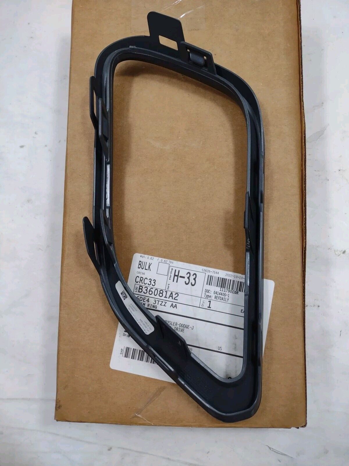 Genuine OEM Mopar Jeep Cherokee Fog Lamp Bezel Trim Left 2019-2023 6DE43TZZAA