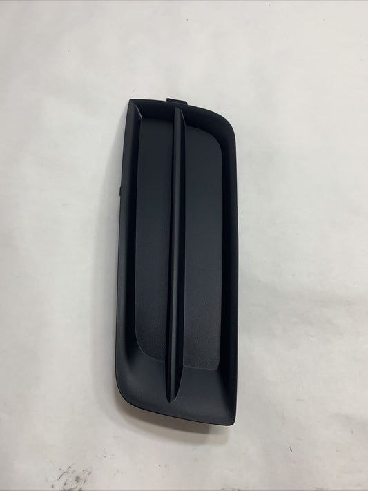 New OEM GM 11-14 Chevy Cruze Front BUMPER GRILLE- TRIM COVER RIGHT 94831150