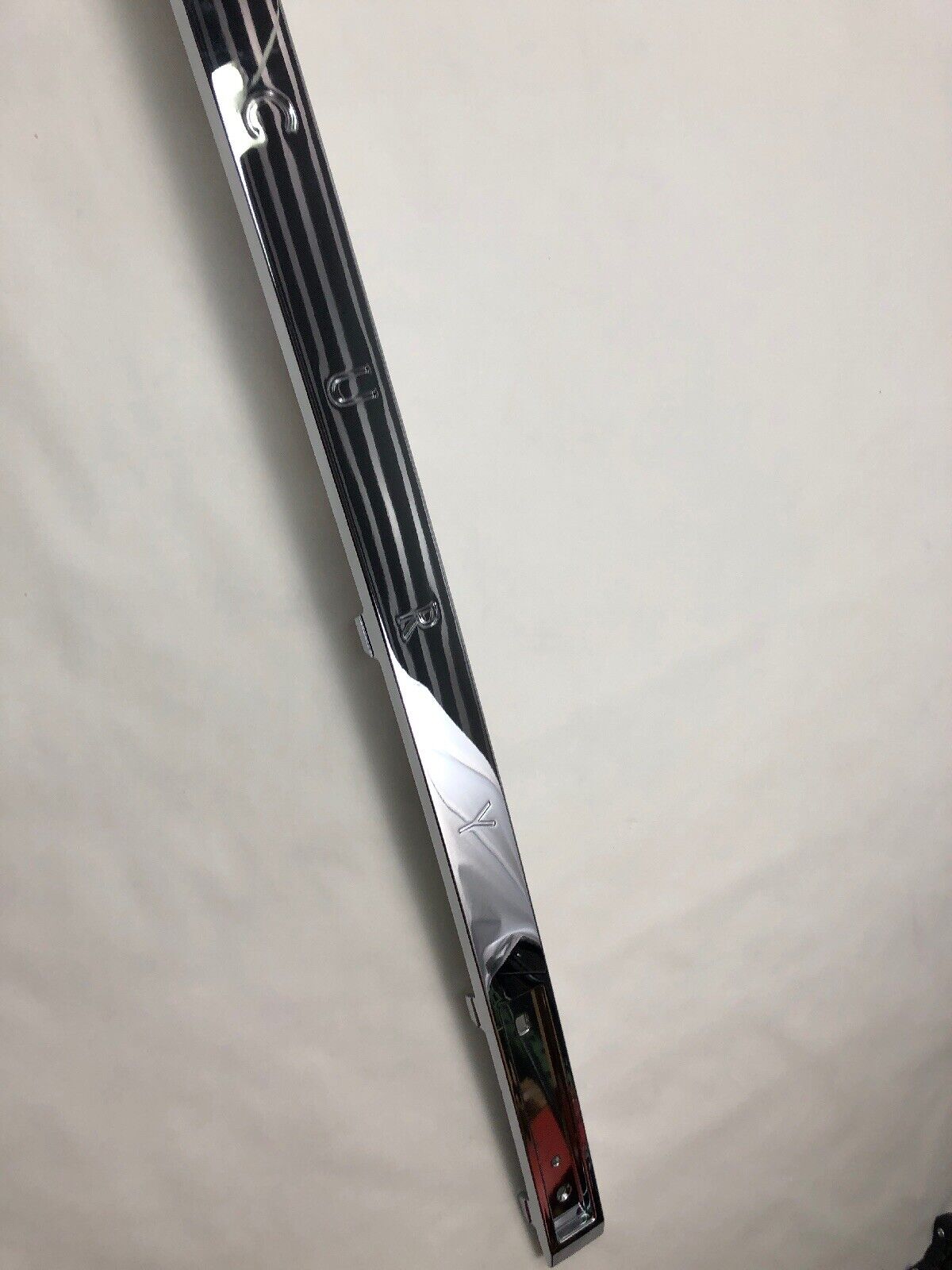 New OEM Mercury Mountaineer Chrome Bumper Trim Molding 2008-10 8L9Z17232B