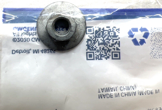 Genuine OEM GM Buick Allure Liftgate Tailgate Hatch Applique Nut 10-15 11611049
