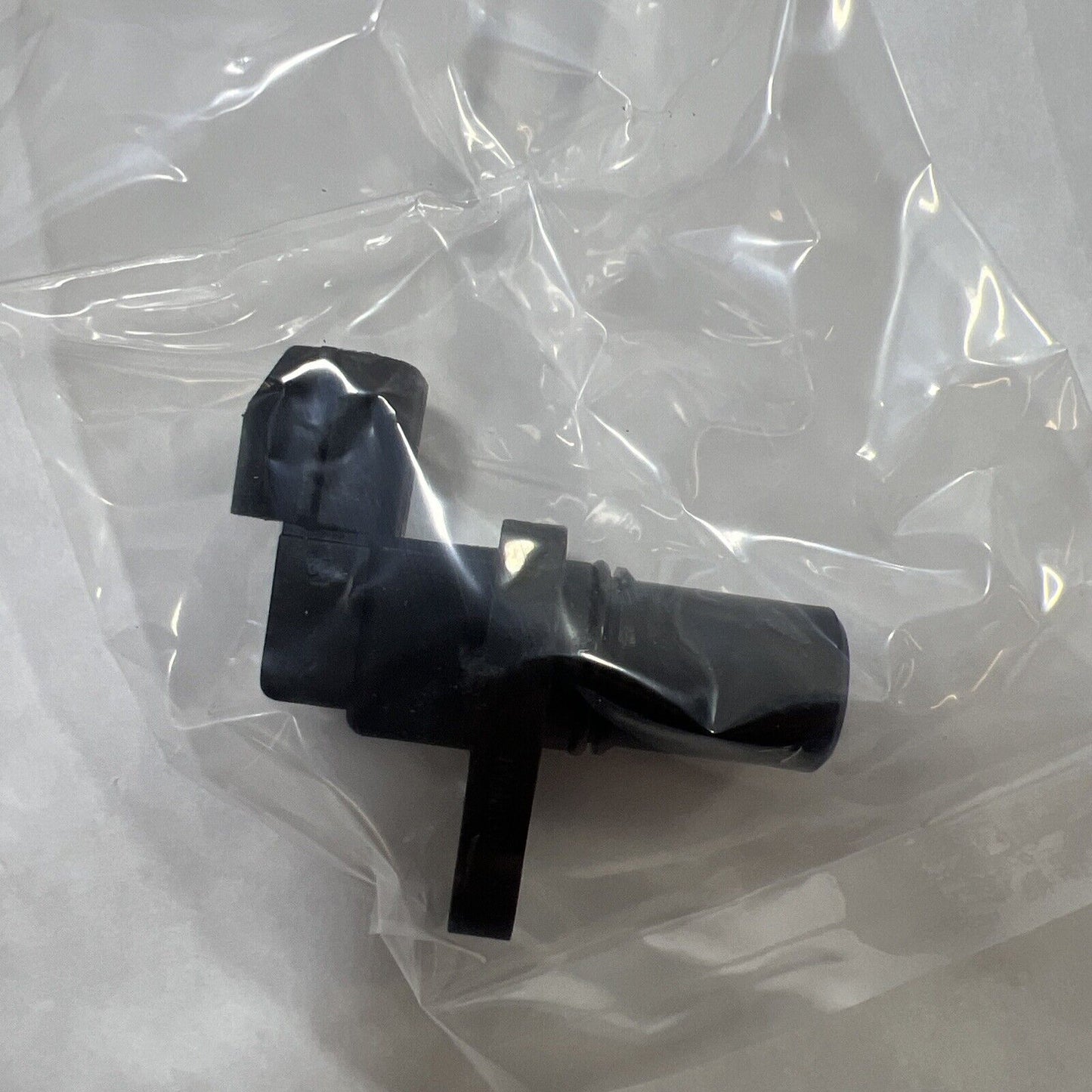 Genuine OEM Hyundai Azera Output Speed Sensor Assembly  2005-2010 4262139052