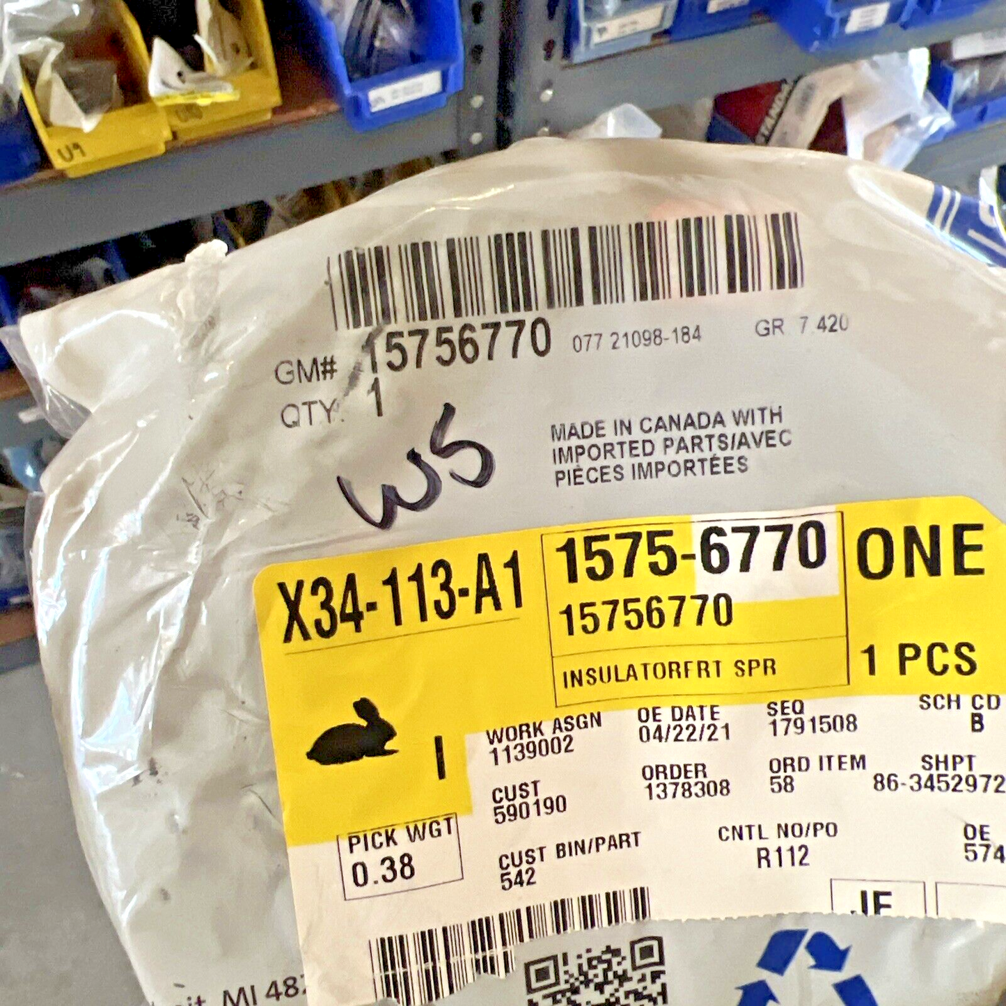 Genuine OEM GM Chevrolet Front Suspension-Coil Spring Insulator 99-24 15756770