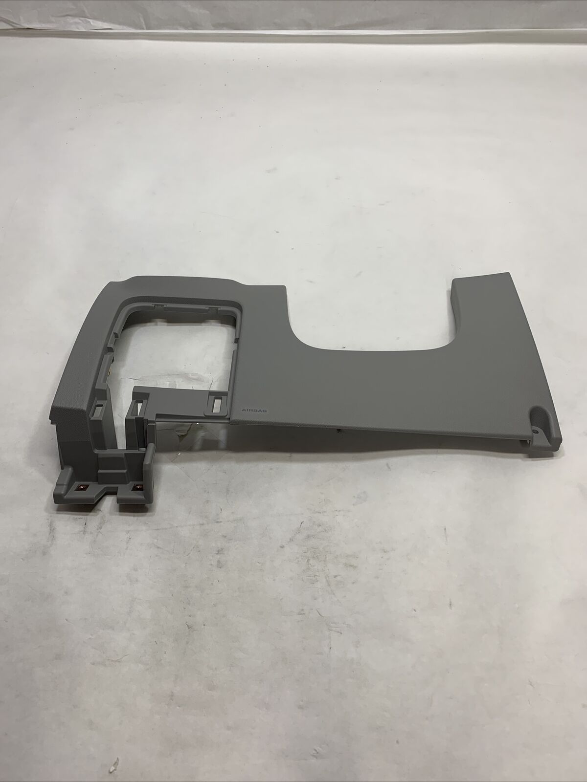 New OEM GM Chevrolet Bolt EV 17-21 Instrument Panel Dash-Knee Bolster 94515573