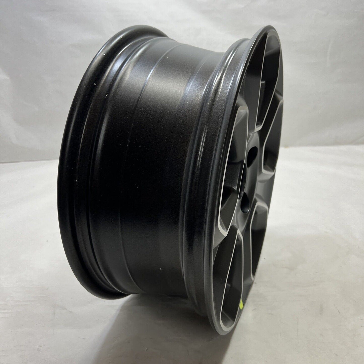 New OEM Ford EcoSport Rim Wheel 16x6.5 2018-2023 GN1Z-1007-E