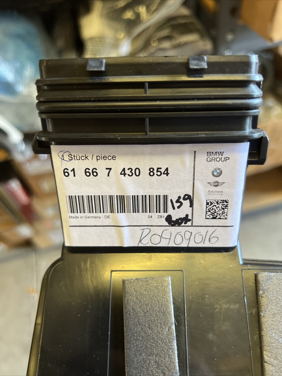 47299295